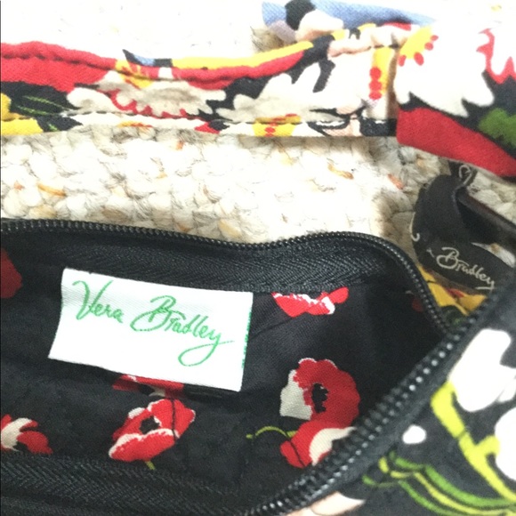 Vera Bradley NWT Floral bag. W 9” L 7 1/2” - Picture 2 of 2